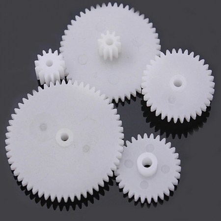 Moule d'injection plastique pour roue dentée