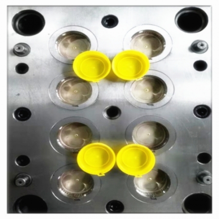 Moule de bouchon en plastique pour bouteilles d'huile