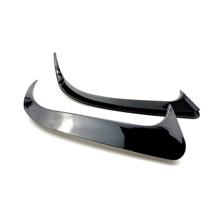 Moule d'injection plastique pour spoiler de voiture