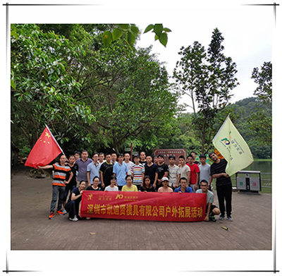 mouldworldservice Activité de team building sur les moules